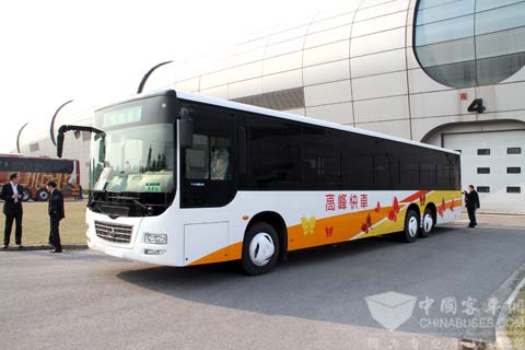 2011上海客車展--恒通客車新型客車