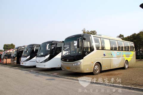 2011上?？蛙囌?-一汽客車