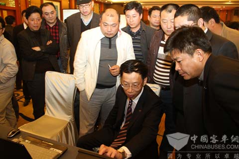 客運(yùn)代表體驗(yàn)G-BOS