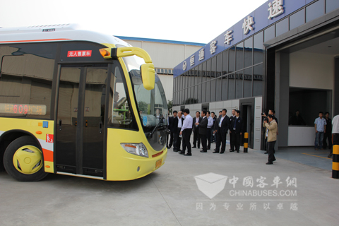 恒通快速充電純電動(dòng)客車駛?cè)肟斐湔?>
                        </li>
                                                                                                <li>
                            <img src=