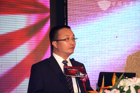 濰柴（揚州）亞星汽車有限公司董事長、揚州亞星客車董事長兼CEO金長山致辭