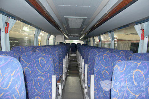 JNP6122DE豪華旅游客車內(nèi)部空間