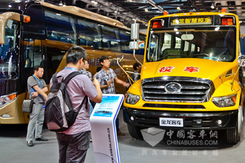 大金龍10米新國標“智慧校車”XMQ6100S