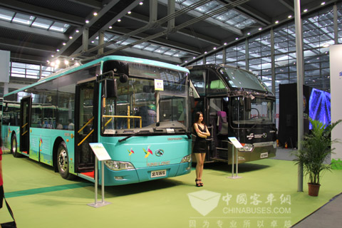 大金龍XMQ6119新型純電動客車