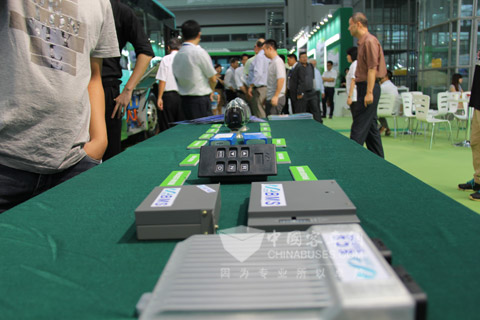 大金龍6119新型純電動客車相關(guān)配件