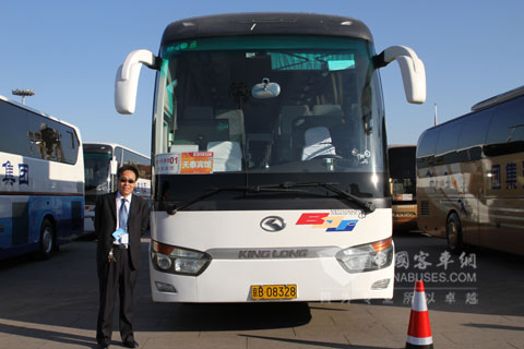 我和龍威“跑”兩會(huì)