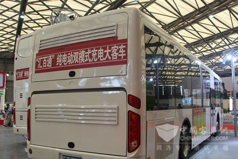匯百通HBT6116S-BEV型12米純電動雙模式充電大客車