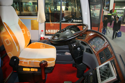 中通客車(chē)LCK6899H