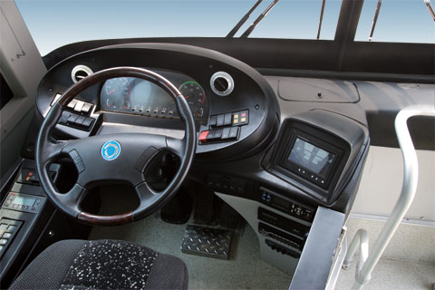 申龍客車(chē)SLK6121