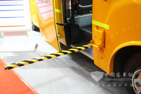 歐舒特校車SX6720XDF