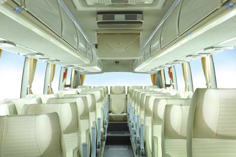 亞星客車(chē)YBL6118H1QJ2