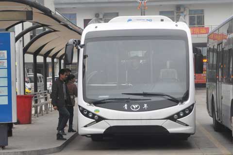 青年客車JNP6123BEV