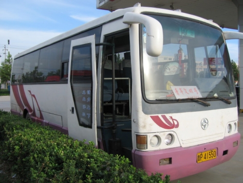 此車采用原裝進口康明斯發(fā)動機