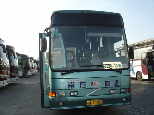 低價(jià)出售99年2月西沃B10,適合跑旅游,單位用車,車況特好