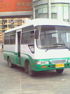出售19座牡丹牌中巴車(chē).