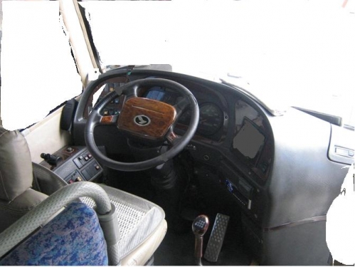 出售二手04年金龍客車(chē)6883