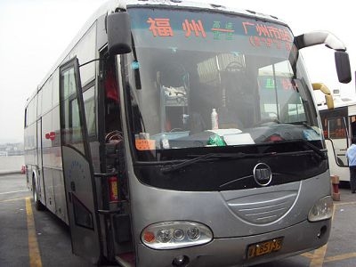 低價(jià)出售04年3月UD底盤宇通臥鋪客車