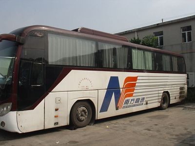 低價出售03年11月宇通ZK6120H曼客車
