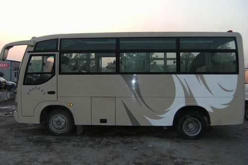 長(zhǎng)安勝利中巴19座型號(hào)6609