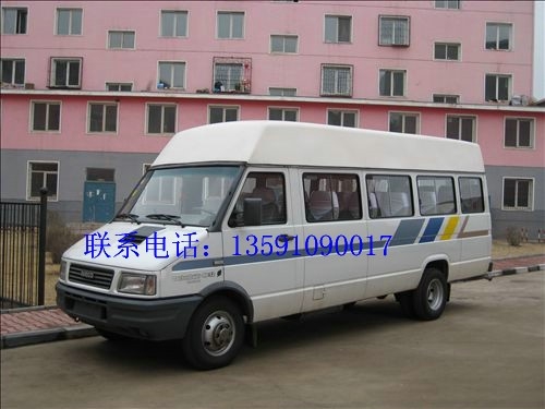 2000年24座非營(yíng)運(yùn)依維柯