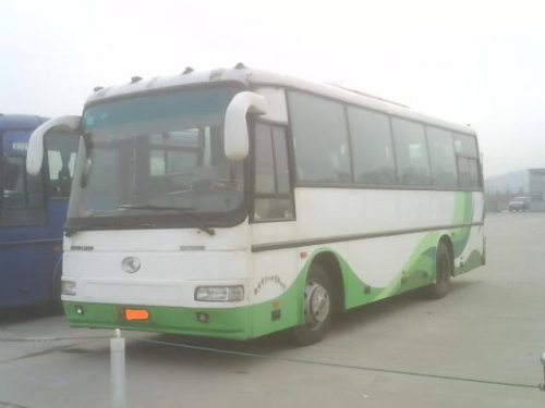 出售金龍6892E2 2001年上牌