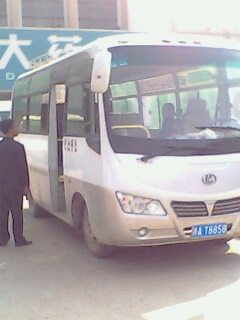 出售19座廬山牌中巴車