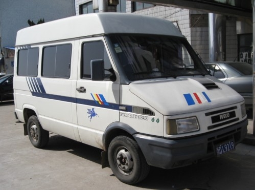 轉(zhuǎn)讓依維柯NJ6486SDE