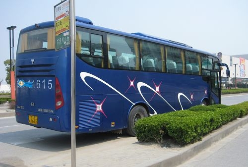 現(xiàn)出售2006年12月份49座+1+1北汽福田歐V客車