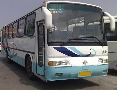 出售跟新車差不多的02年57座黃海大客