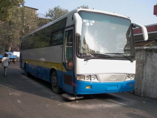售02年宇通6115客車 50座
