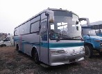 2002年9月的東風6100型，40座，東風底盤，封閉車窗，空調(diào)VCD