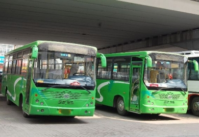 出售2006年遠征43座