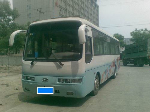 2002年10現(xiàn)代客車6900型39座58000元