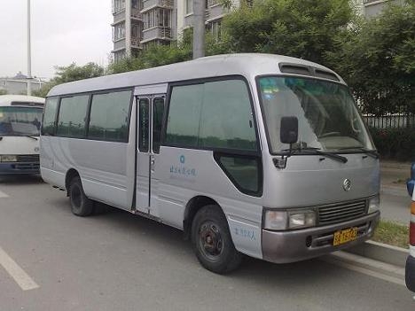 出售國家事業(yè)單位一批01后左右一手非營運電噴金龍考斯特