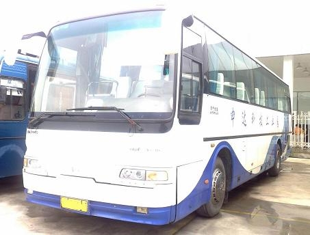 出售02年單位非營運(yùn)金龍51座豪華大客6110
