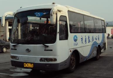轉(zhuǎn)讓2003年4月份金龍6792.29座.錫柴4113發(fā)動機。旅游客運下線，轉(zhuǎn)讓價3.8萬元