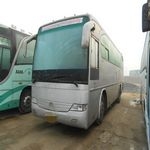 單位上04年40座宇通客車