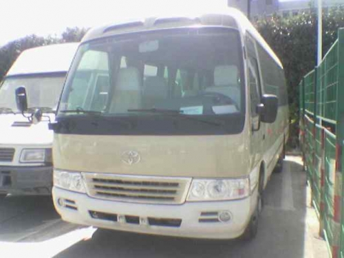 出售08年四川豐田考斯特20座非營運豪華型上海牌照手續(xù)齊全