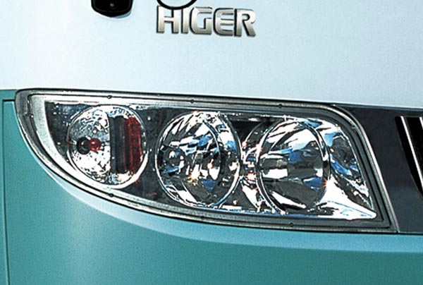 海格KLQ6728客車（柴油10-29座）