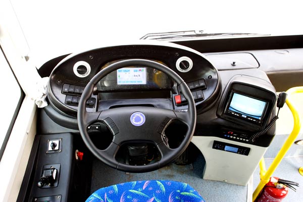 申龍SLK6105USB公交車（純電動10-32座）