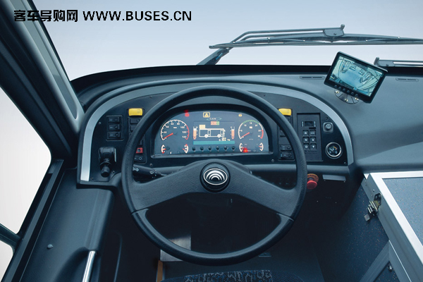 宇通ZK6140BD機(jī)場(chǎng)擺渡車(chē)（柴油10-118座）