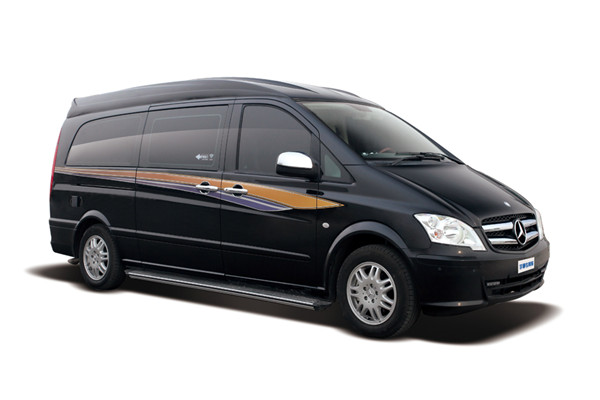 宇通ZK5031XLJ2房車（汽油國四4-6座）