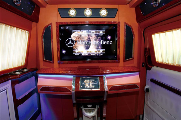 宇通ZK5031XDW2流動(dòng)服務(wù)車（汽油國(guó)五4-9座）