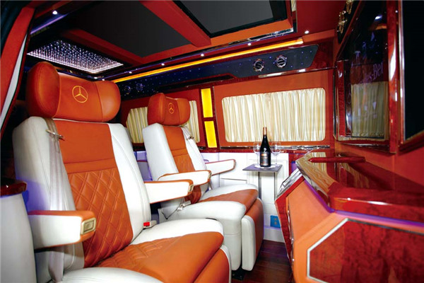 宇通ZK5031XDW2流動(dòng)服務(wù)車（汽油國(guó)五4-9座）