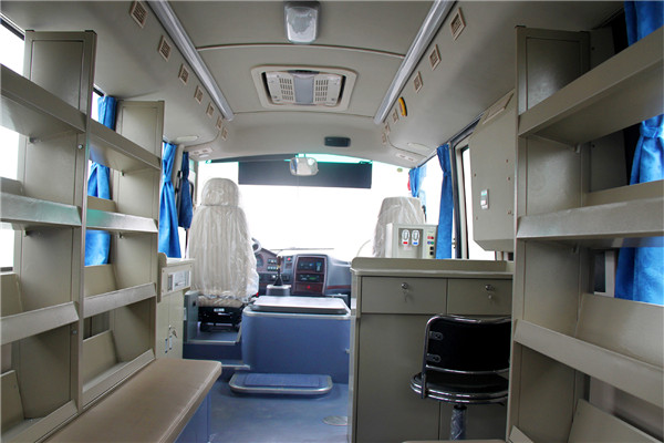 宇通ZK5070XDW1流動服務(wù)車（柴油國五2-9座）