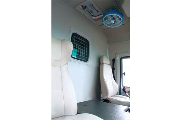 宇通ZK5040XXYN2廂式運輸車（天然氣國五2-6座）