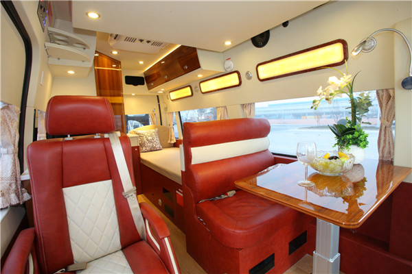 宇通ZK5040XLJ3房車（柴油國(guó)五2-6座）