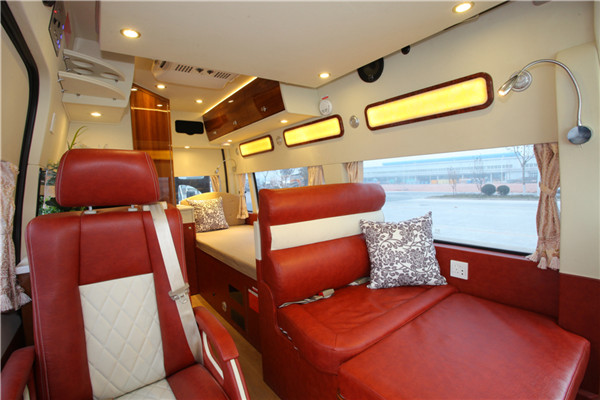 宇通ZK5040XLJ3房車（柴油國(guó)五2-6座）