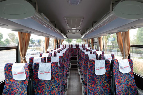 海格KLQ6882KAC50客車(chē)（天然氣國(guó)五24-38座）