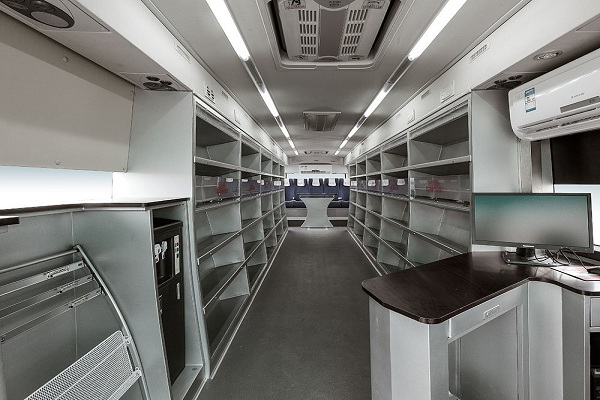 海格KLQ5150XZSE5展示車（柴油國(guó)五2-8座）